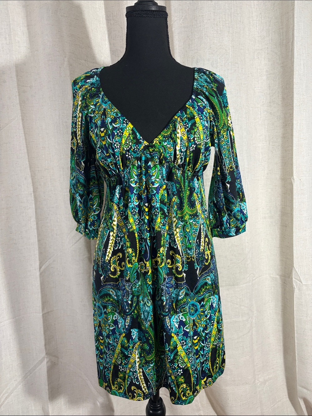Alyn Paige Teal & Green Paisley V-Neck Babydoll Mini Dress
